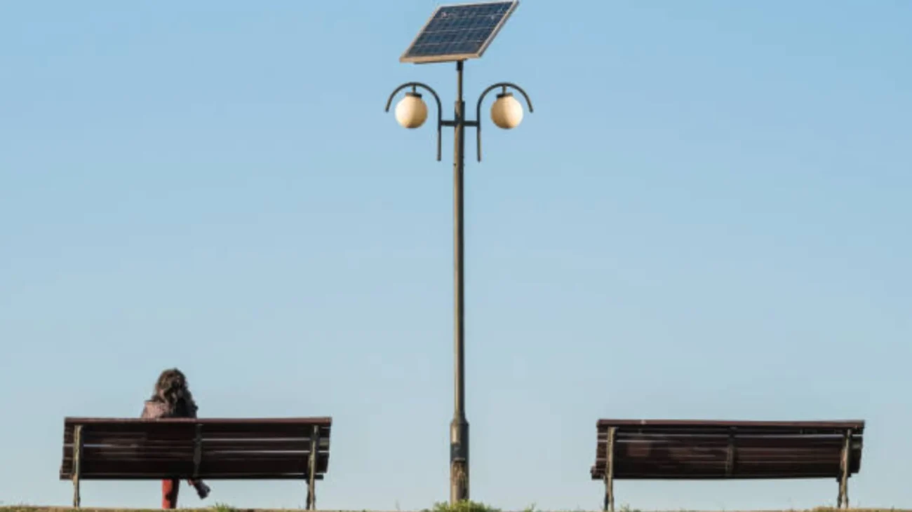 Comparison of Outdoor Solar Lights