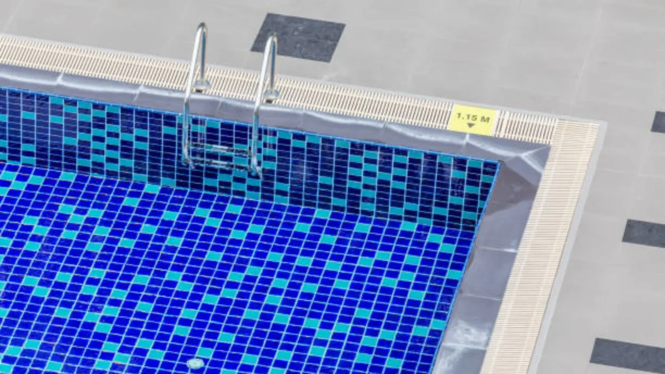 Benefits of Using Color Is Best For A Solar Pool Cover